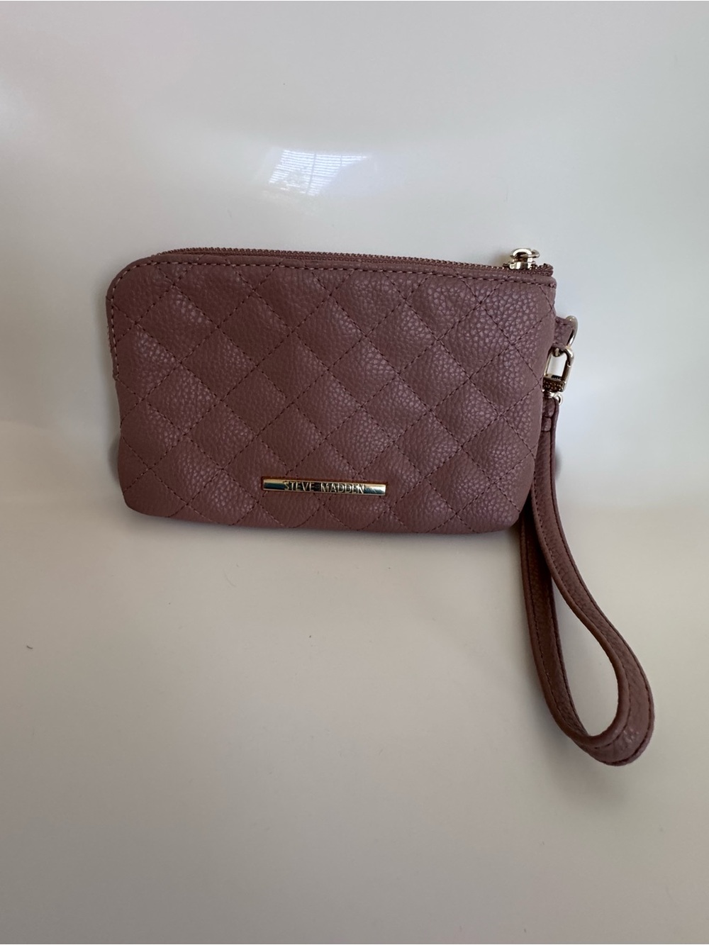 Steve Madden Quilted Wristlet Clutch Wallet Taupe Gold Zip Pouch Chic Bag Neutra - Picture 7 of 16